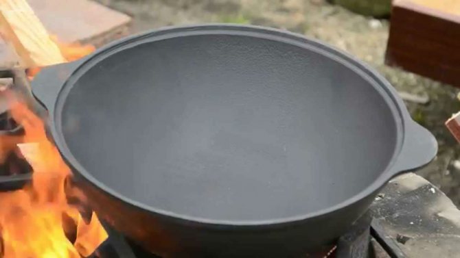 Как подготовить чугунный казан к первому использованию