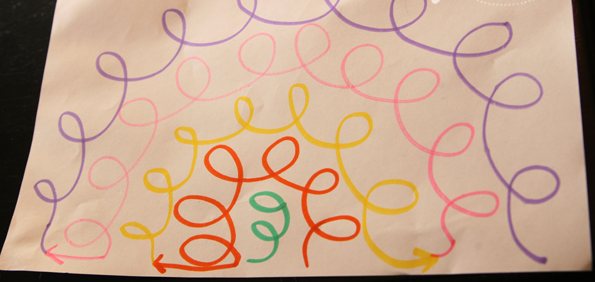 сделать скучную футболку креативной: схема для шитья ниткой-резинкой на машинке