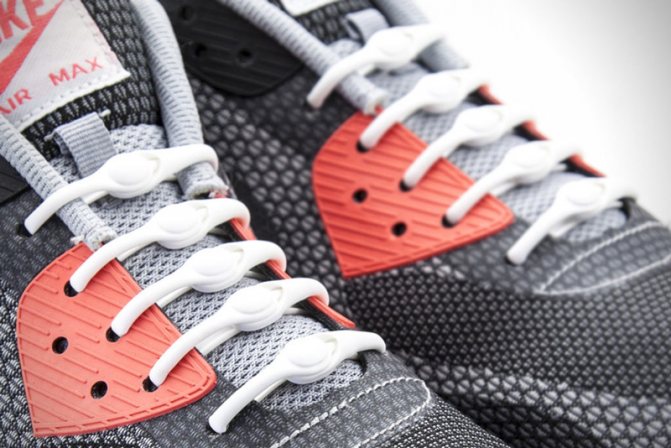 Как укоротить шнурки на кроссовках - 1