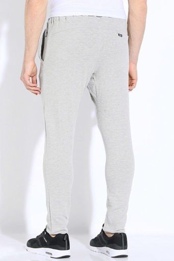 Мужские серые брюки: особенности выбора