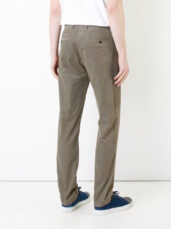 Мужские серые брюки: особенности выбора