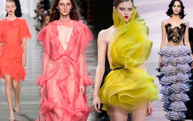 Платья с крупными воланами