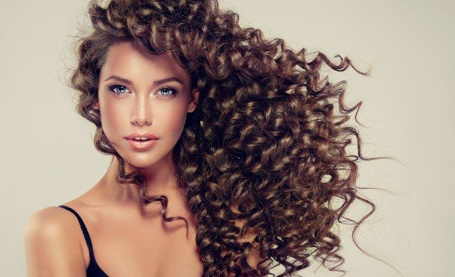 Спиральная химия: методы завивки и уход за волосами