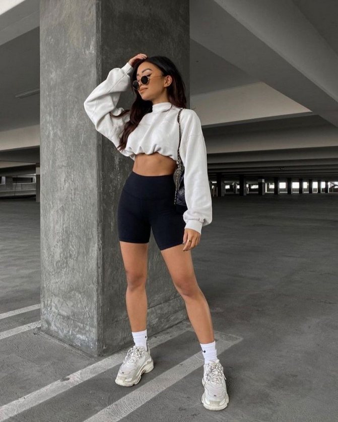 Спортивный стиль в одежде 2021-2022. Трендовая фото-подборка стильных спортивных луков