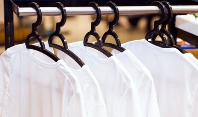 Способы выведения пятен от пота и дезодоранта с одежды