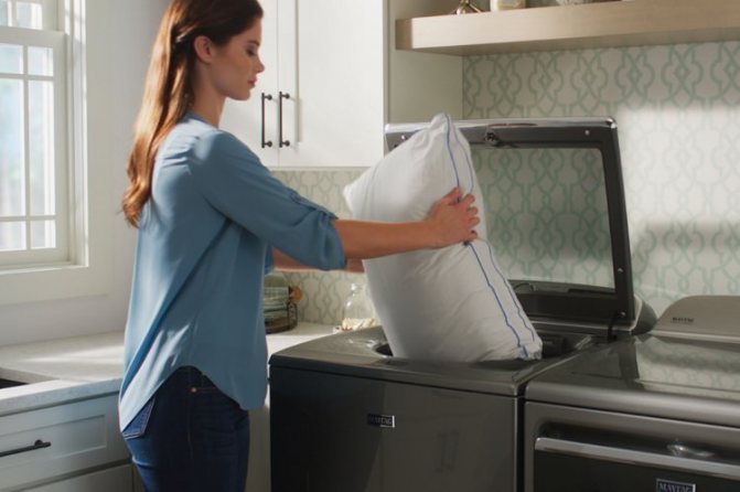 Стирка подушки в машинке